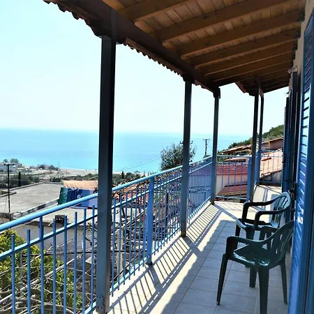 Sea Horizon House Alexis 3*