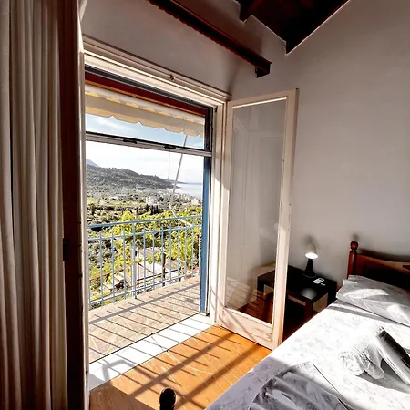 Sea Horizon House Alexis