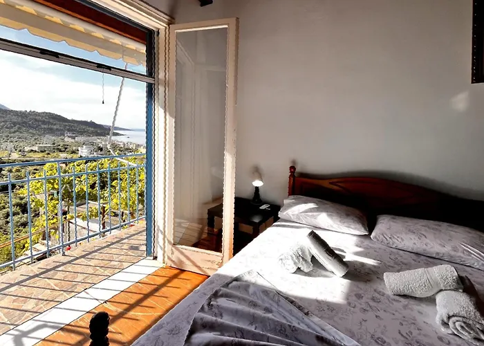 Sea Horizon House Alexis 3*