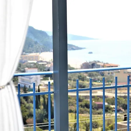 בית הארחה Sea Horizon House Alexis 3*