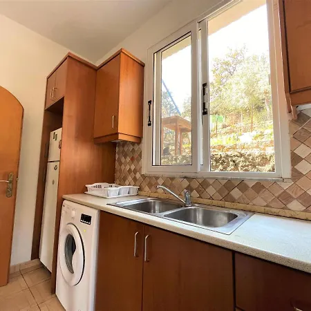 Sea Horizon House Alexis בית הארחה