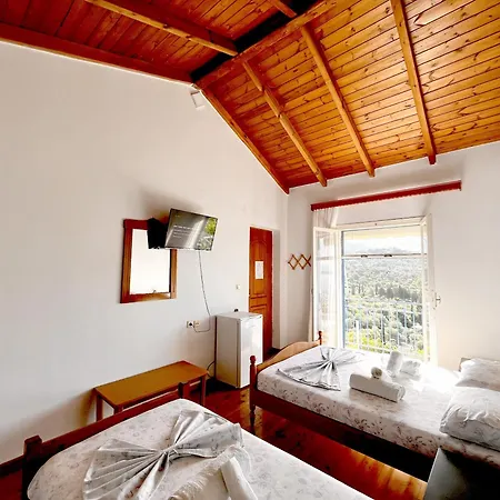 בית הארחה Sea Horizon House Alexis