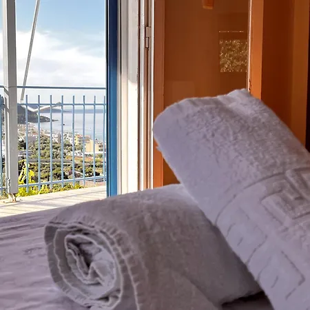 בית הארחה Sea Horizon House Alexis 3*