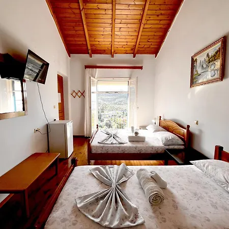 Sea Horizon House Alexis בית הארחה 3*