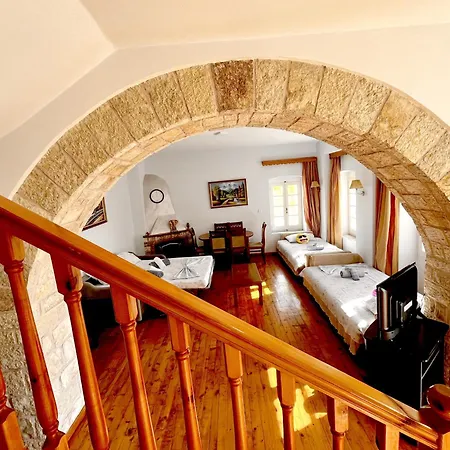 Sea Horizon House Alexis
